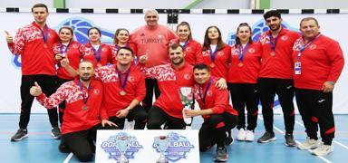 Avrupa ampiyonu Kadn ve Erkek Golbol Milli Takmlar, yurda dnd