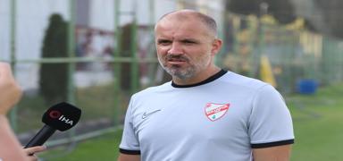 Boluspor'da teknik direkt�r Mustafa Er ile yollar ayr�ld�