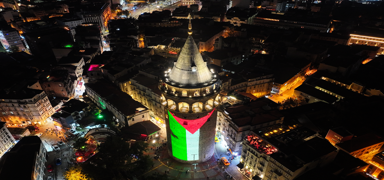 Galata Kulesi'ne Filistin bayra�� yans�t�ld�
