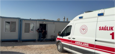 Aile kavgas� kanl� bitti! Babas�n� b��aklad�