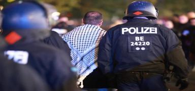 Berlin polisinin Filistin haz�ms�zl���: G�stericilere sert m�dahale