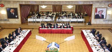 Karde�lik ve Demokrasi Komisyonu topland�