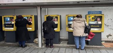 �BB'nin '30 ya� �st� ��renci' karar�na AK Parti kar�� ��kt�