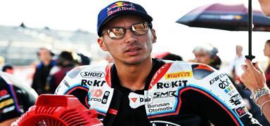 Toprak Razgatl�o�lu piste ��k�yor