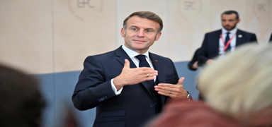 Macron'dan ba�bakanl��a tepki �eken atama