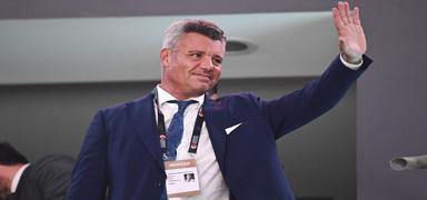 Sadettin Saran d��meye bast�