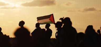 Cezayir'den tarihi if�a