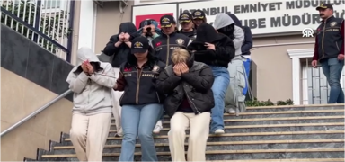 Fuhu� a�� internetten kuruldu! 14 kad�n kurtar�ld�