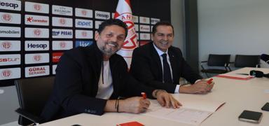Antalyaspor'da imzalar at�ld�! Erol Bulut d�nemi resmen ba�lad�