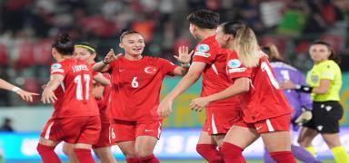 A Milli Kad�n Futbol Tak�m�'n�n aday kadrosu belli oldu