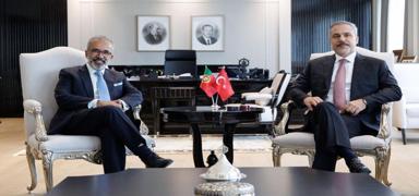 Bakan Fidan, Portekizli mevkida�� ile bir araya geldi