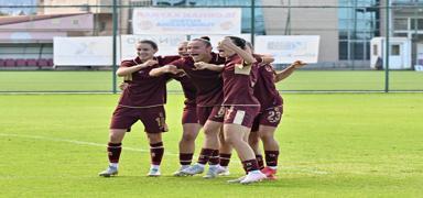 Kadn futbolunda derbinin kazanan Trabzonspor