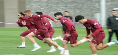 Lider Galatasaray, Ba�ak�ehir ma��na haz�rlan�yor