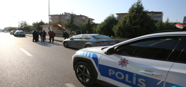 Okul mdrne silahl saldr! Zanl okuldan kt