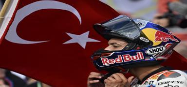 Toprak Razgatl�o�lu 3. �ampiyonlu�u i�in piste ��kacak