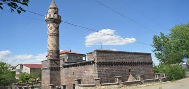 CHP'nin y�kt��� cami 85 y�l sonra yeniden ibadete a��ld�