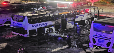 A�T�'de park halindeki otob�ste yang�n