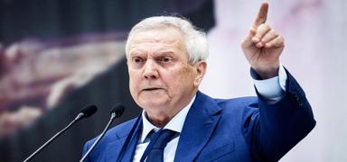 Aziz Y�ld�r�m'dan sert s�zler!