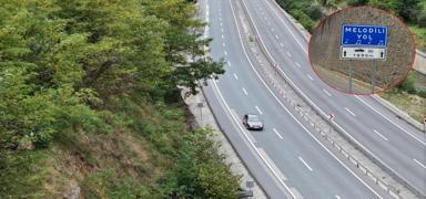 Yeni melodili yol a��ld�: 100'le gidenler 'Ceddin Deden'i duyacak