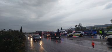 Denizli'de midib�s devrildi... 1 can kayb�, 32 yaral�