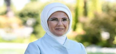 Emine Erdo�an: Galata Kulesi, 'S�f�r At�k' ruhuyla s�rd�r�lebilir yar�nlara ���k tutuyor