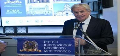 Servet Yard�mc�'ya Akdeniz M�kemmeliyet �d�l�