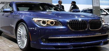 Depremde hurdaya d�nen ara�lar �proje ara� diye sat�lm��! L�ks doland�r�c�l�k a��na 11 ilde darbe