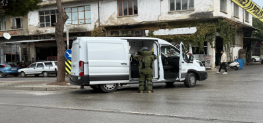 Ekipler harekete geti... Tarlada el bombas bulundu