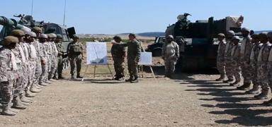 Mehmet�ikten Katar askerlerine bilgi ve tecr�be payla��m�