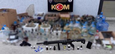 anakkale'de sahte alkol operasyonu: pheli mahkemeye sevk edildi