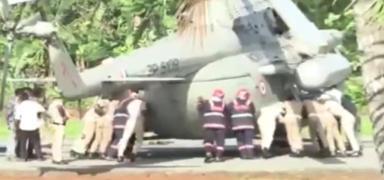 Hindistan Cumhurba�kan�'n� ta��yan helikopterin ini� yapt��� pist ��kt�