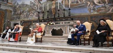 489 y�l sonra ayn� dua! Vatikan'da tarihi bulu�ma