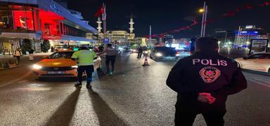 �stanbul'da 'huzur' uygulamas�: Ara�lar didik didik arand�