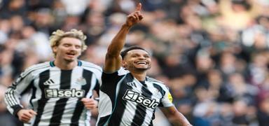 Newcastle United evinde hata yapmad�
