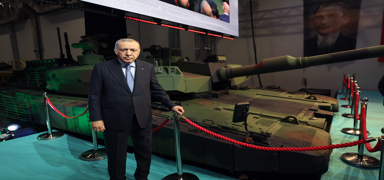 ALTAY Tank TSK envanterine girdi! Bakan Erdoan: Yeni bir dnemin kaplarn ayoruz