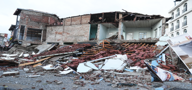 Sndrg 6.1'le sarsld! Hasarn boyutu gn aarnca ortaya kt