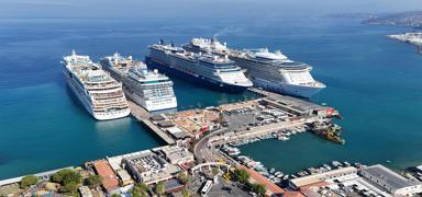 T�rk limanlar� gemilerin g�z bebe�i oldu