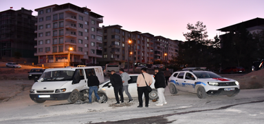 Ad�yaman'da feci kaza: 3 ara� birbirine girdi �ok say�da yaral� var