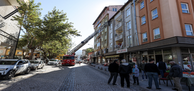 Sndrg'da 6.1 byklnde deprem! 250 ekip hasar tespiti iin alyor