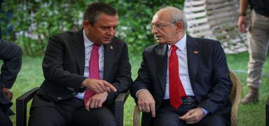 Kurultaylar partisi CHP'de kriz kapda