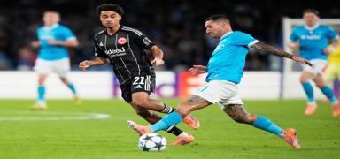 Napoli-Frankfurt ma��nda gol sesi ��kmad�