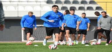 Manisa FK, Sivasspor mesaisinde