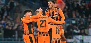 Arda Turan'�n Shakhtar'� evinde rahat kazand�