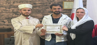 �sve�li gelin �slamiyet'i se�ti