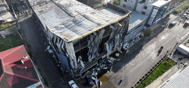 Kocaeli'de yang�n ��kan fabrikada hayat�n� kaybedenlerin otopsi i�lemleri tamamland�