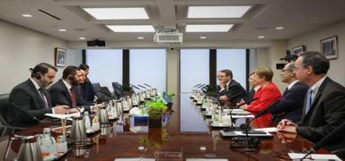 Suriye Cumhurba�kan� �ara IMF ile i�birli�i f�rsatlar�n� g�r��t�