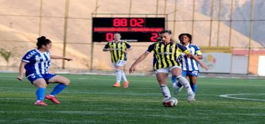 Fenerbah�e Arsavev erteleme ma��nda galip