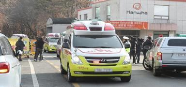 G�ney Kore'de feci kaza: 2 �l� 18 yaral�