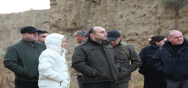 G�rcistan'da askeri kargo u�a��n�n arama kurtarma �al��malar�nda 1000'den fazla ki�i yer ald�