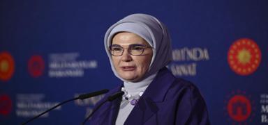 Emine Erdo�an: Ortak adalet �a�r�s� �stanbul'dan yeniden y�kseliyor